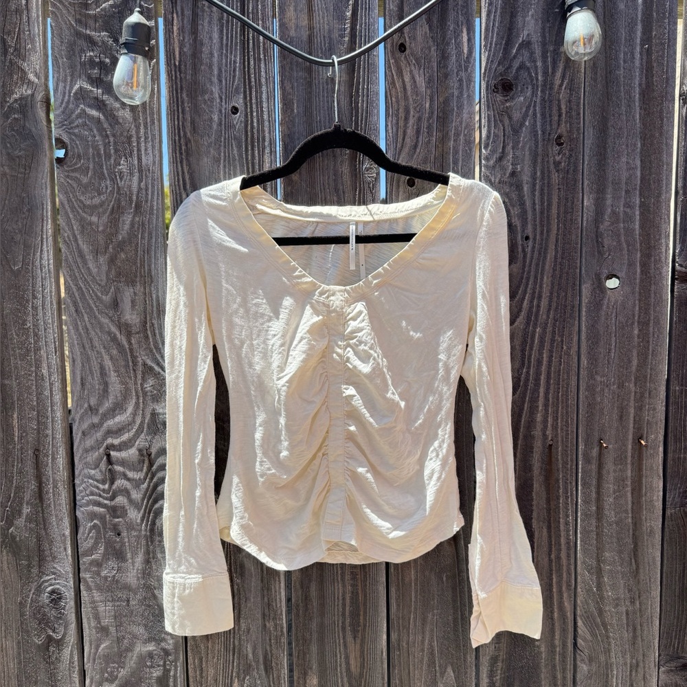 Anthropologie Cream Long Sleeve Ruched Front T Shirt with Buttoned Wrists Medium
